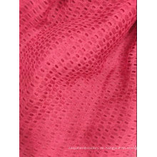 Lochgestrickter Jacquard-Stoff aus 100% Polyester